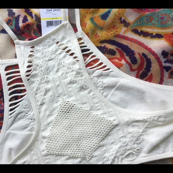 NEW FREE PEOPLE HANALEI High Neck Cutout Bralette - Picture 4 of 8